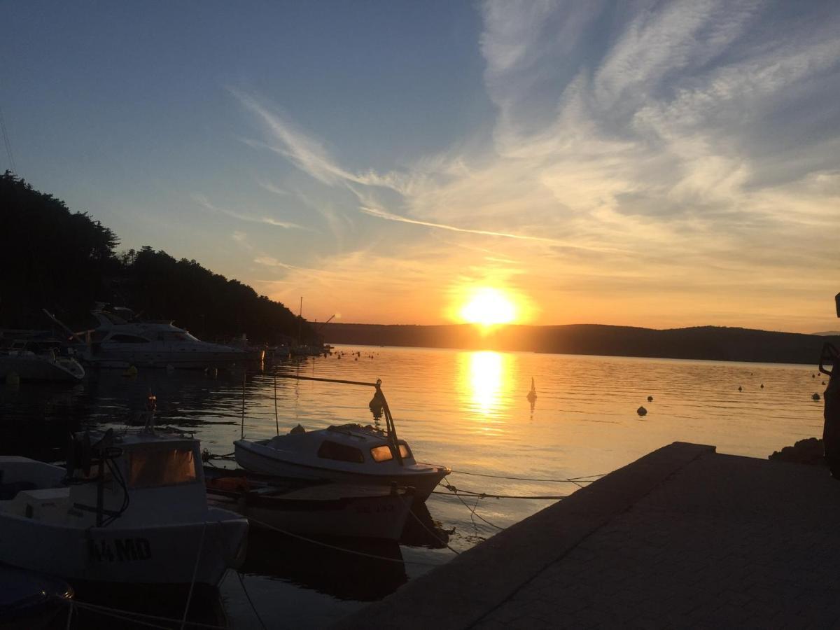 Appartamento Amz Ap4 Jadranovo Esterno foto